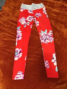 Cute Booty Lounge | Red-orange Floral Leggings with Striped Waistband | S